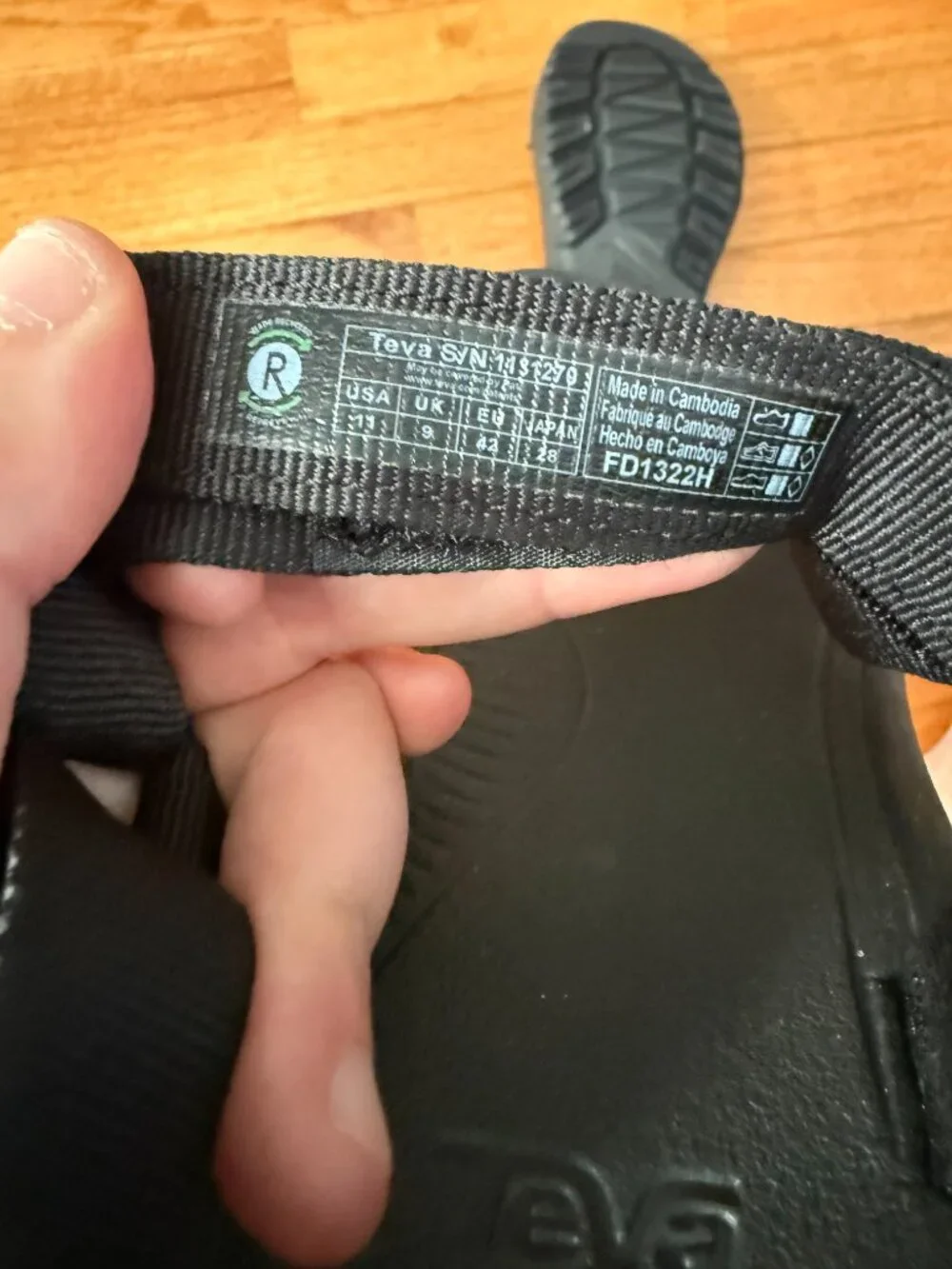 TEVA Women's Hurricane XLT2 Ampsole Sandal Black SZ 11 - Picture 5 of 6